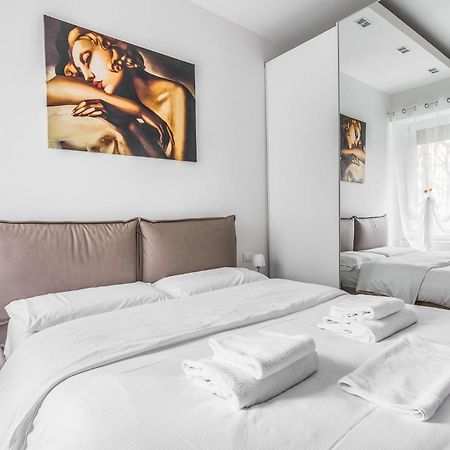 Appartamento Milano Vetra-Parco Delle Basiliche 2 Pax- Wifi- Banfi Esterno foto